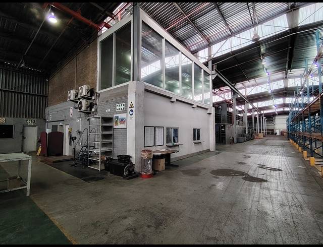 5,057M² WAREHOUSE FOR SALE IN CITY DEEP
